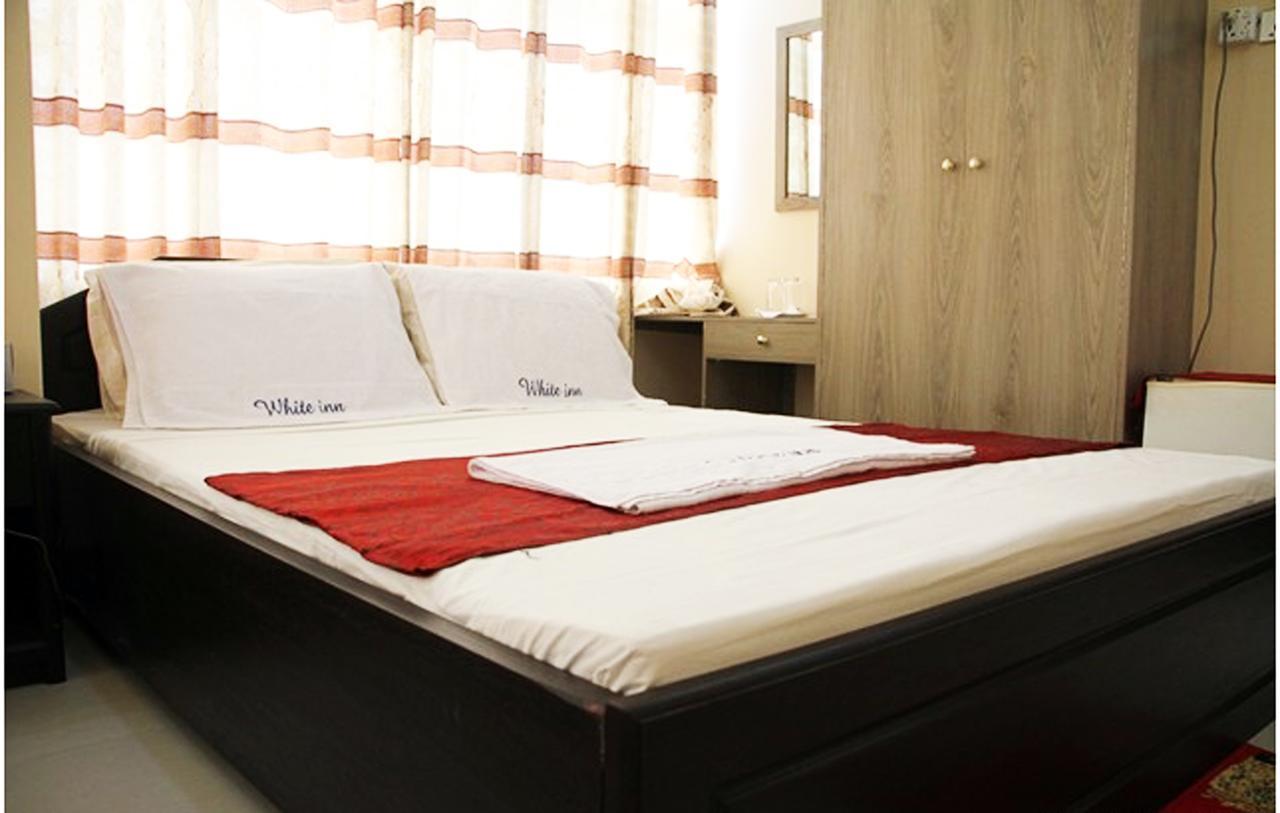 White Inn Luxury Residential Hotel Chittagong Bagian luar foto